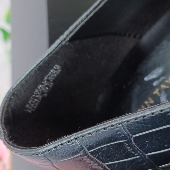 Ann Taylor Croc Embossed Leather Loafer NWOB - Picture 5 of 8